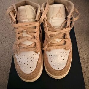 Jordan Kids Sneakers - Beige and Off-White
